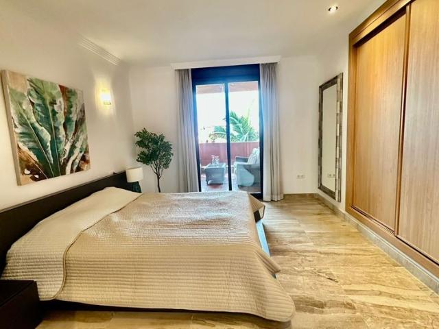 Middle Floor Apartment in Estepona