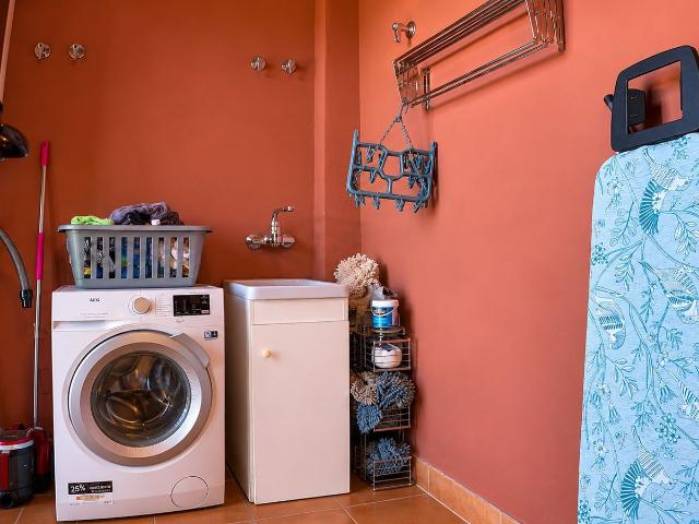 Middle Floor Apartment in Estepona