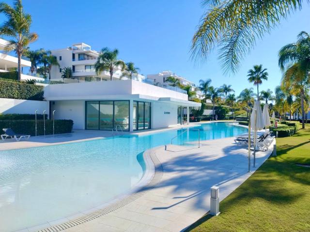 Middle Floor Apartment in Estepona
