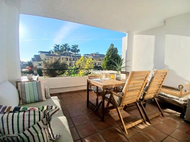 Middle Floor Apartment in Estepona