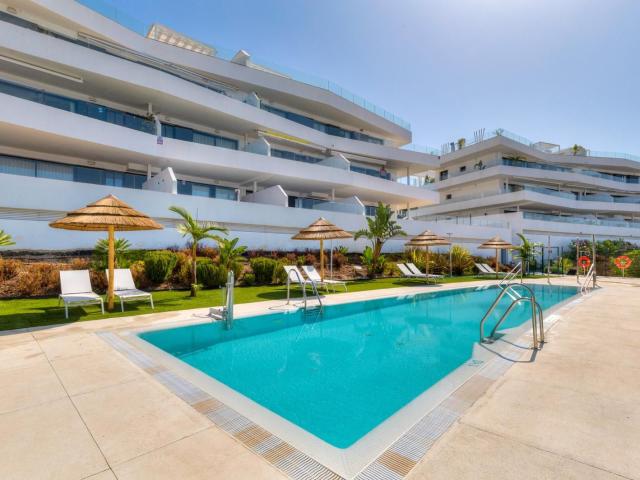 Middle Floor Apartment in Estepona