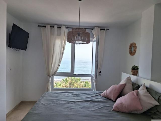 Middle Floor Apartment in Estepona