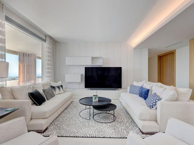 Middle Floor Apartment in La Quinta