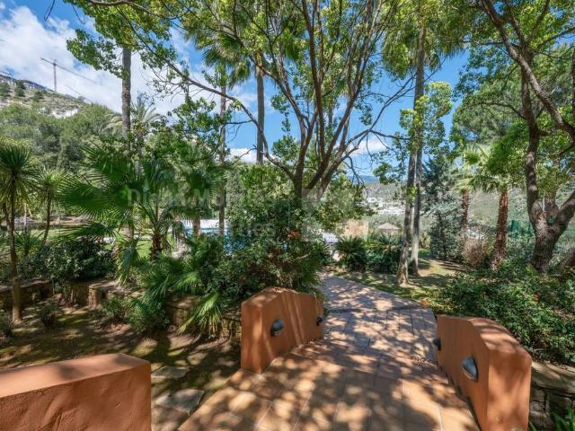 Middle Floor Apartment in La Quinta