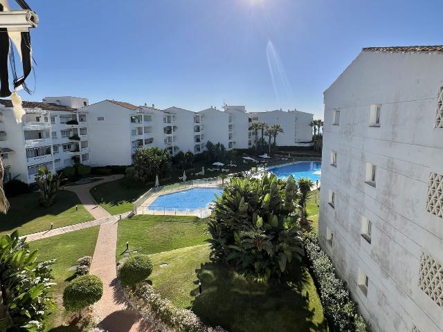 Middle Floor Apartment in Puerto Banús