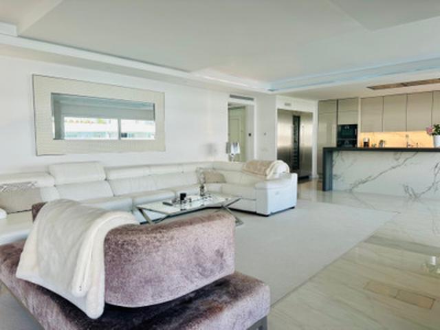 Middle Floor Apartment in Puerto Banús