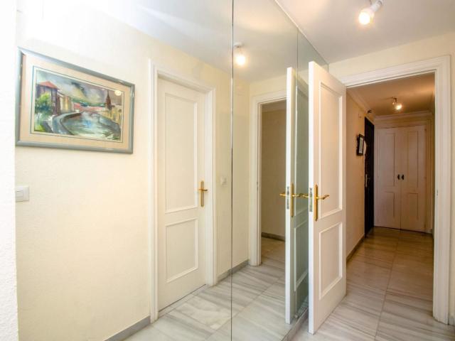 Middle Floor Apartment in Puerto Banús