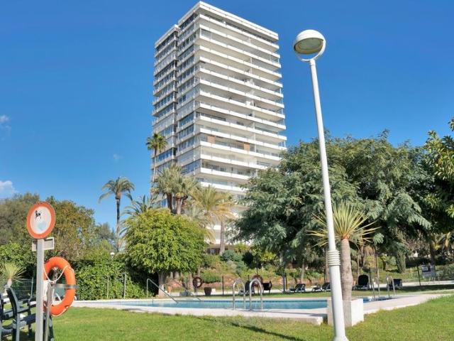 Middle Floor Apartment in Río Real