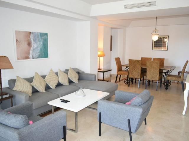 Middle Floor Apartment in Sotogrande Marina