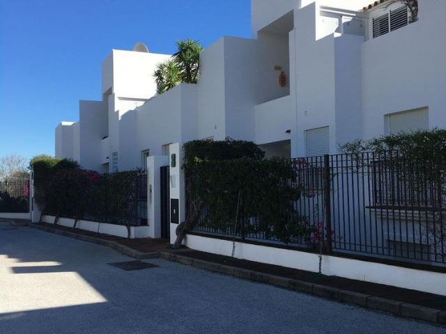 Middle Floor Apartment · La Mairena