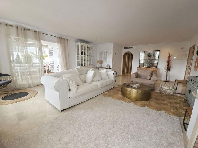 Middle Floor Apartment · La Mairena