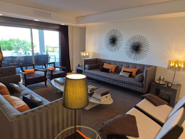 Middle Floor Apartment · Los Flamingos