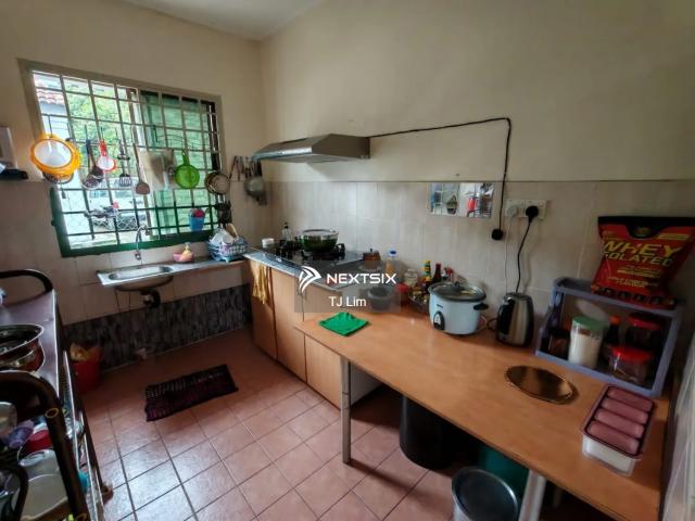 Middle Floor, Fully Furnished