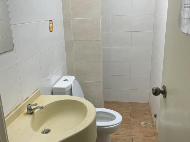 Middle Single Room Girl Unit at Platinum Lake PV15, Setapak
