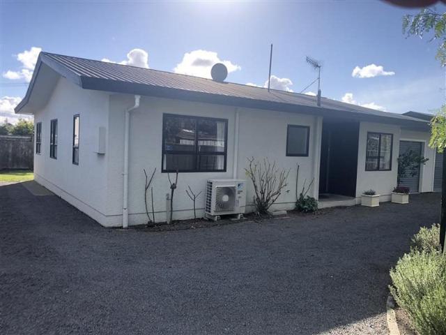 Middle Road, Havelock North