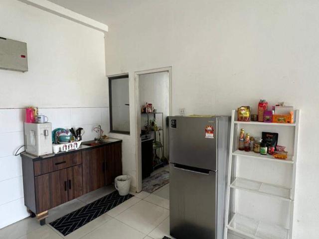 Middle room