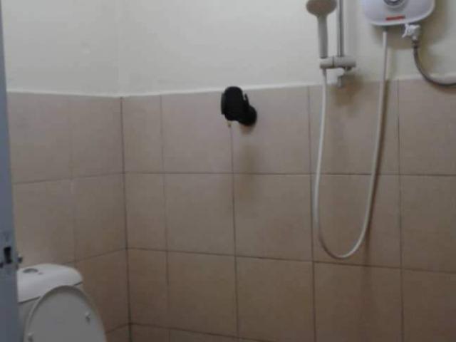 Middle room