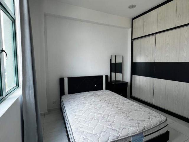 Middle Room