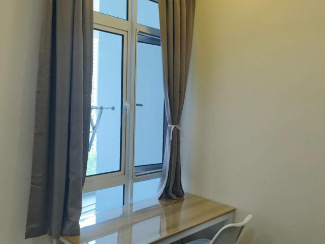 Middle room
