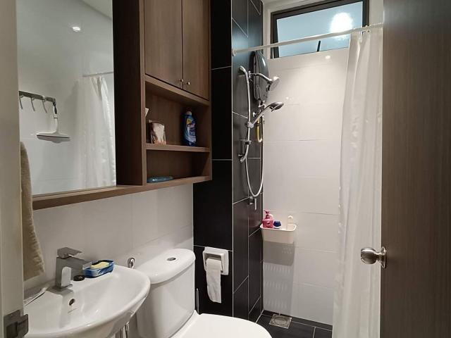 Middle Room