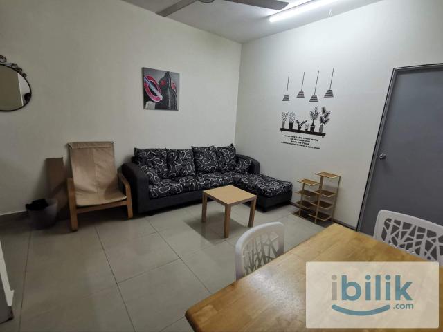 Middle Room