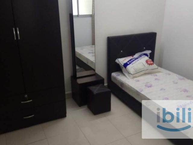Middle Room