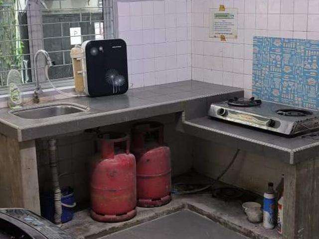Middle Room