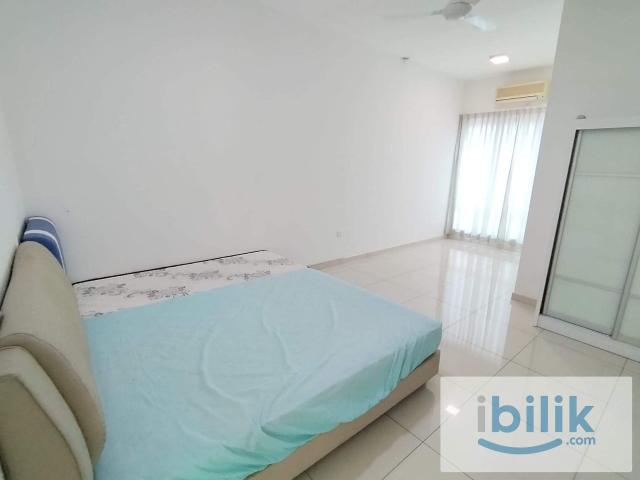Middle Room