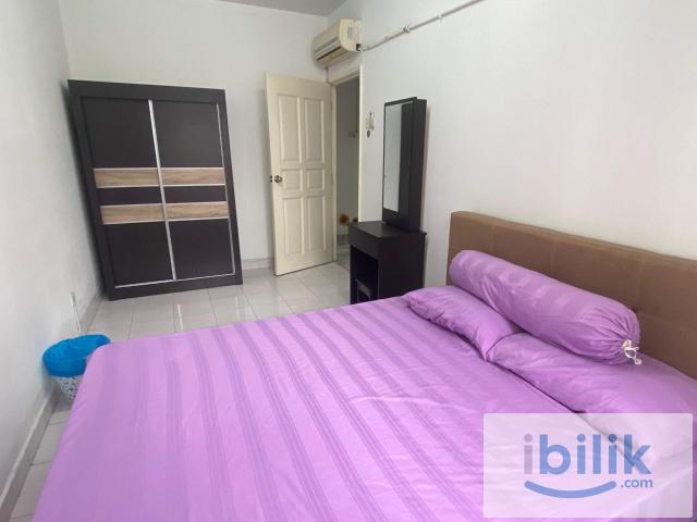 Middle Room