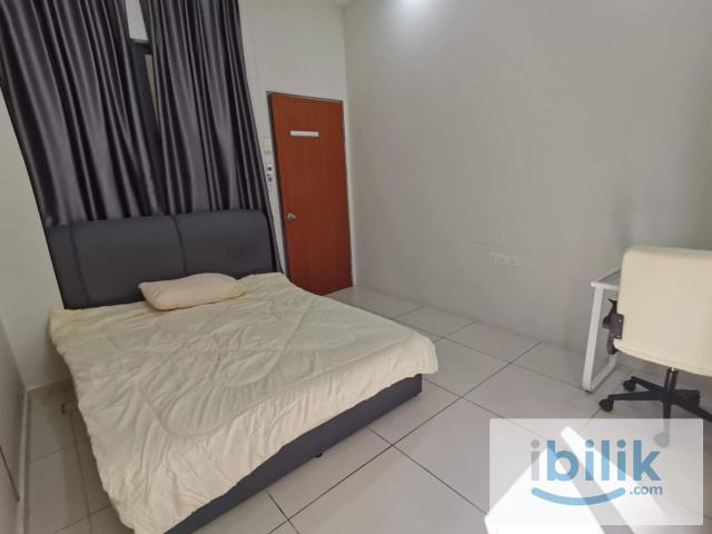 Middle Room