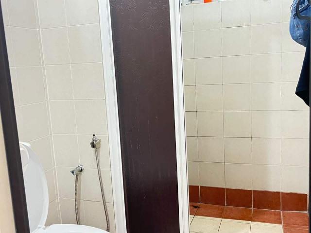 Middle Room