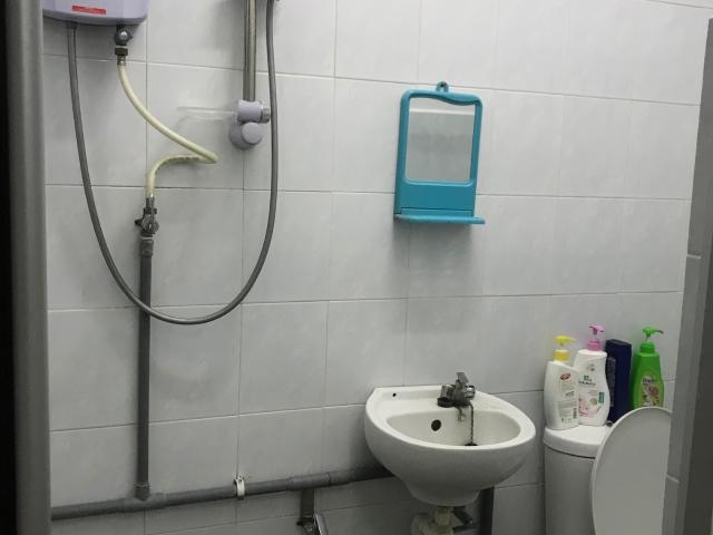 Middle room