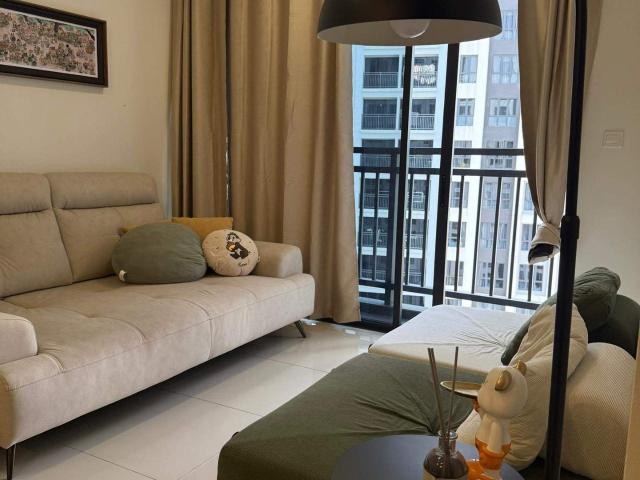 Middle room