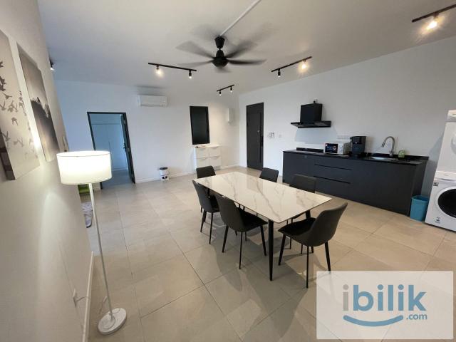 Middle room