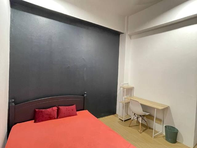 Middle room to rent near PUDU PLAZA