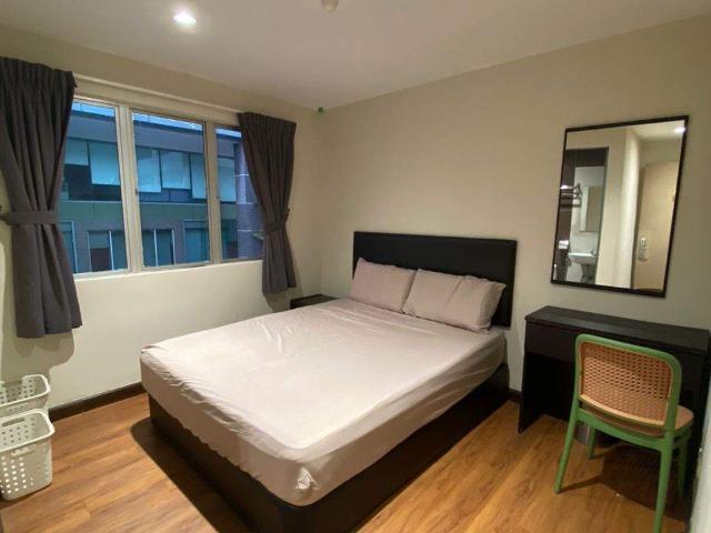 Middle Room with Attached Bathroom | 5 min to I City| Aeon Bandar Baru Klang| Taman Intan
