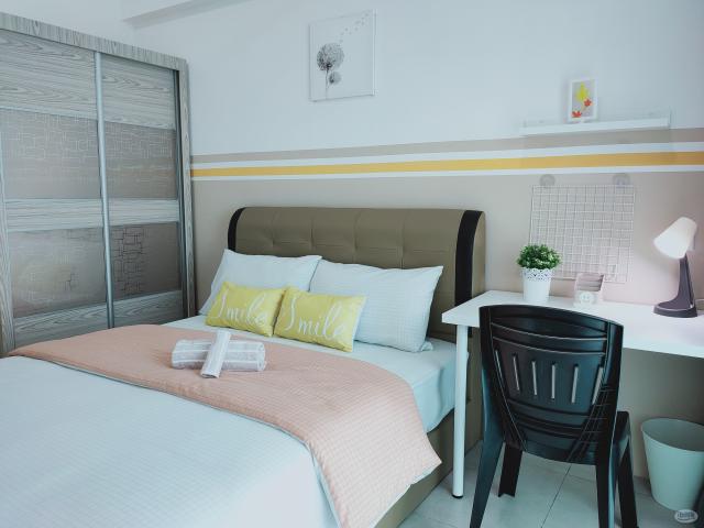 Middle Room with Balcony at Meritus Residences, Seberang Perai, Penang