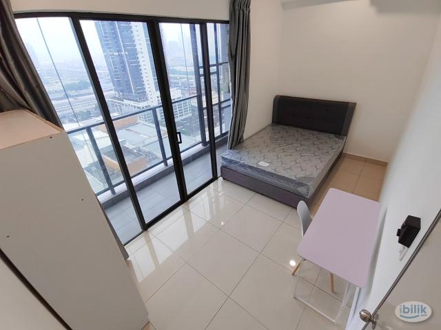 Middle Room with balcony at Trion @ KL, Sungai Besi