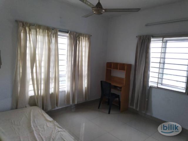 Middle Room with big window