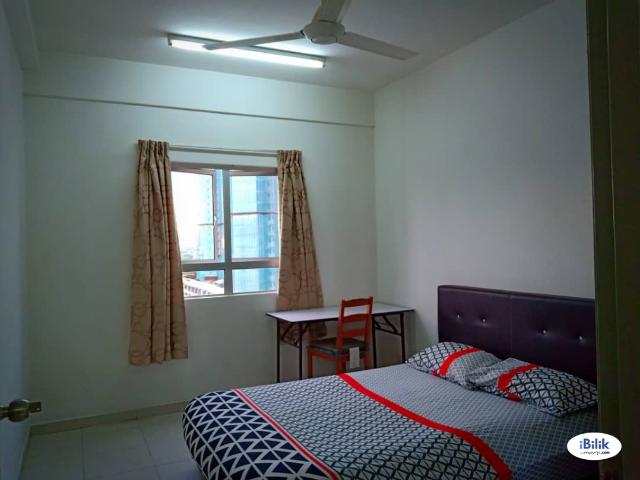 Middle Room with KLCC View at Suria Jelatek Residence, Ampang Hilir near LRT Jelatek