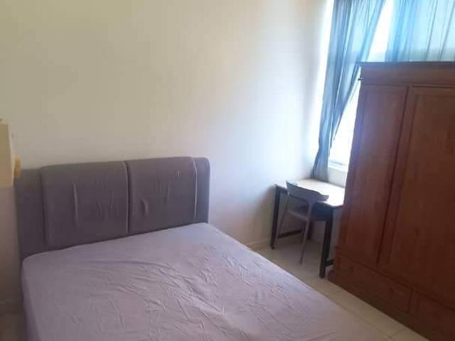 Middle Room with Linked Bathroom @ SkyPod Puchong | RM850