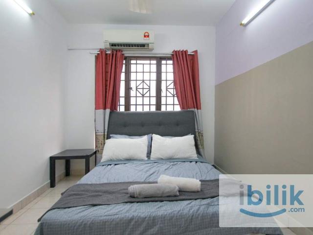 Middle Room with window & AC