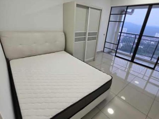 Middle Room without Balcony