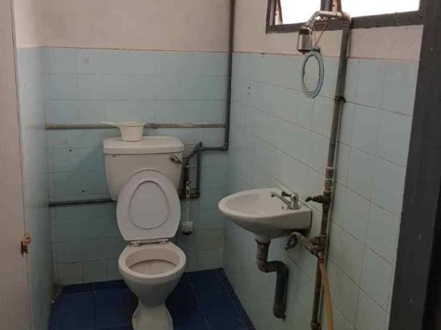 Middle Room at Taman Bunga Raya, Setapak