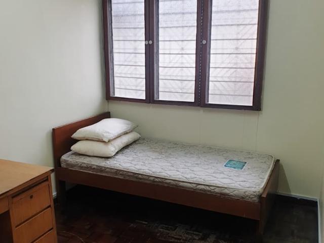 Middle Room at Taman Bukit Kajang Baru, Kajang