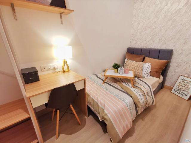 Middle Room at The Grand Subang SS13, Subang Jaya