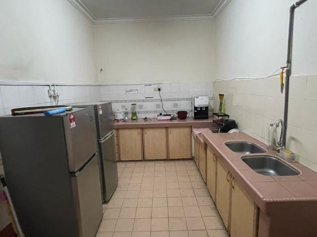 Middle Room at USJ, Subang Jaya