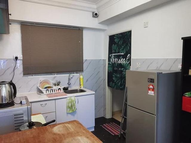 Middle Room at Warisan Cityview, Sunway Velocity, TRX, Maluri Cheras