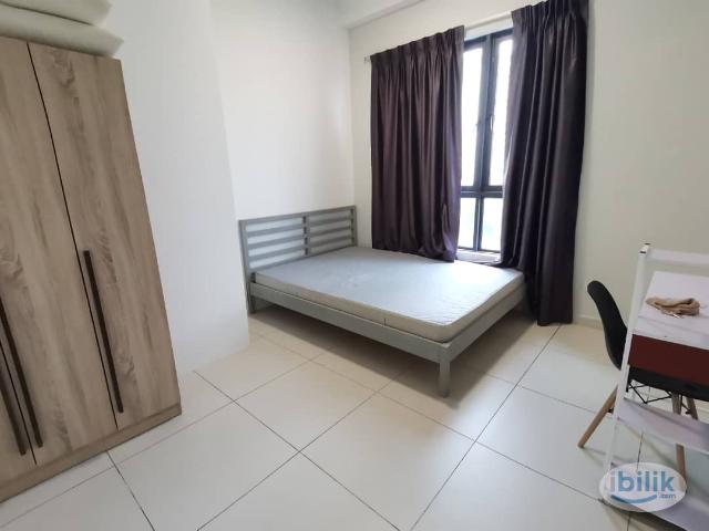 Middle Room at Zefer Hill Residence, Bandar Puchong Jaya