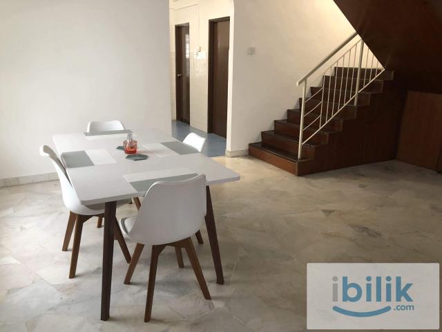 Middle Room at Bandar Sunway, Petaling Jaya